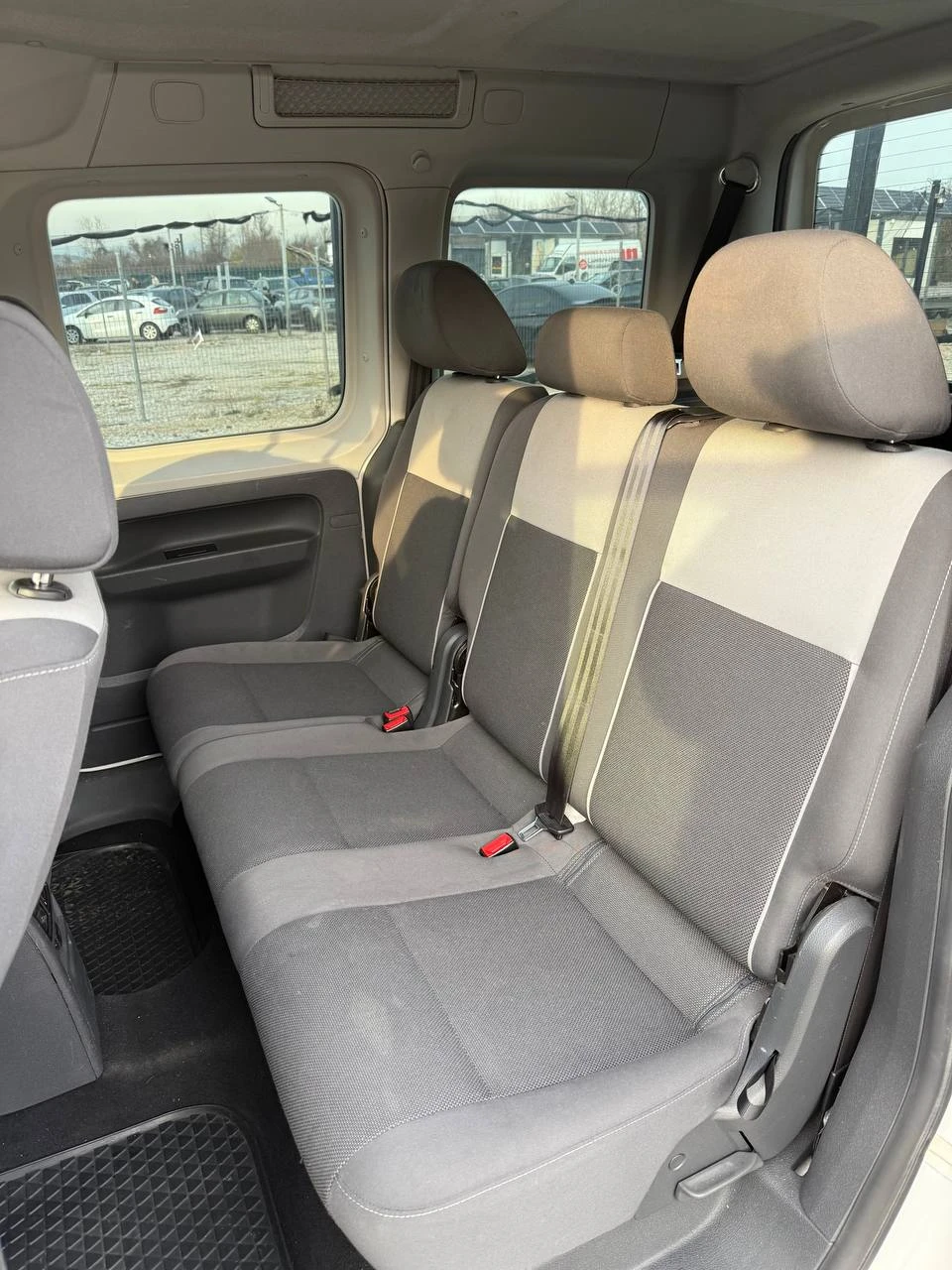 VW Caddy  - изображение 9