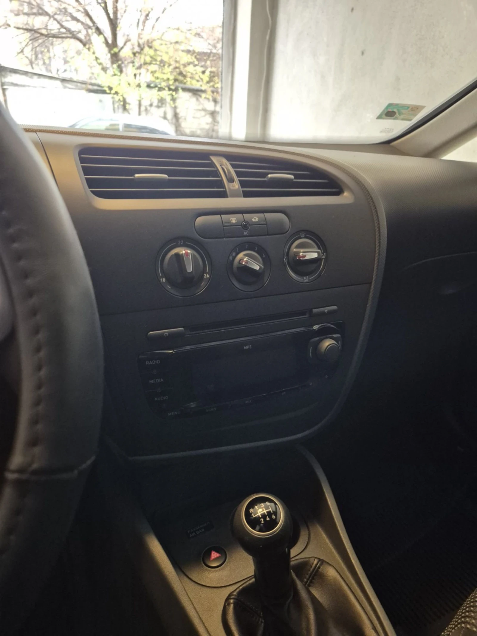 Seat Leon 1.4 TSI, 125 HP - изображение 6