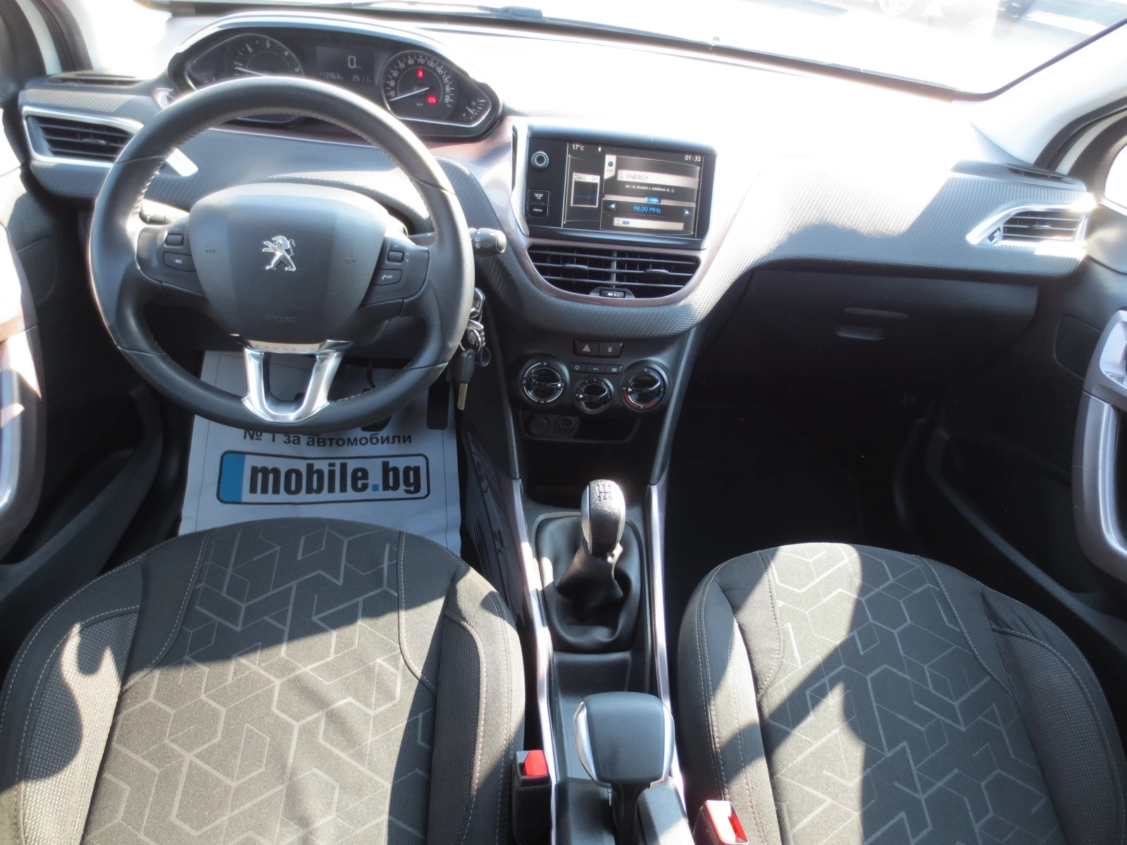 Peugeot 2008 1.6 HDI , снимка 13 - Автомобили и джипове - 53706898