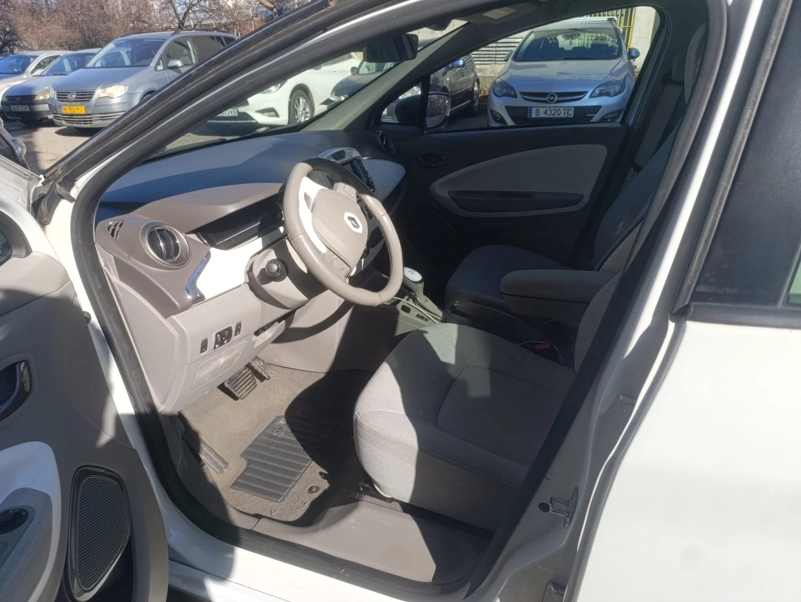 Renault Zoe R90 - изображение 7