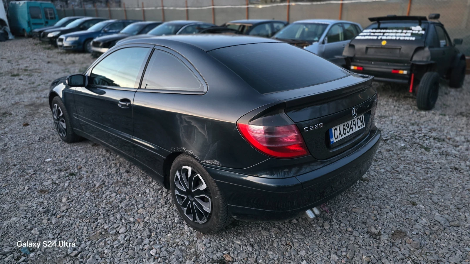 Mercedes-Benz C 220 Coupe, снимка 4 - Автомобили и джипове - 53803959