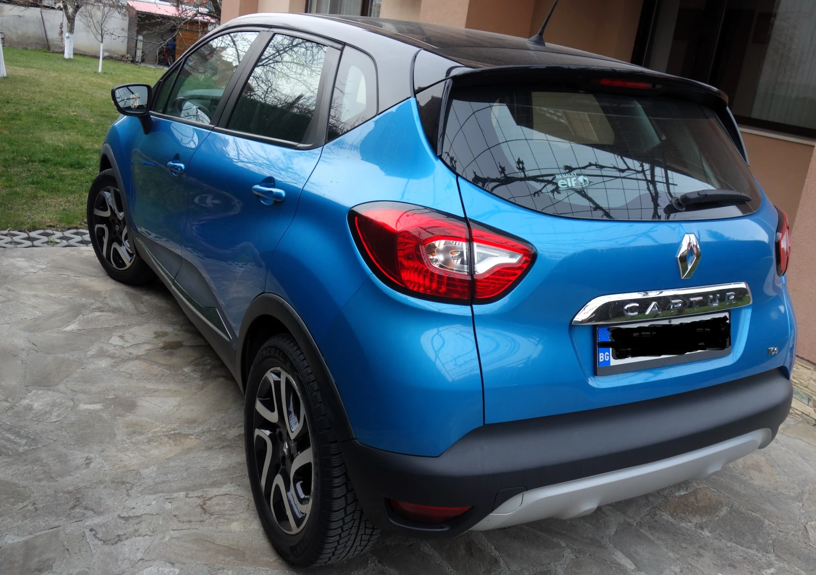 Renault Captur 1.2 TCe, снимка 4 - Автомобили и джипове - 53951835