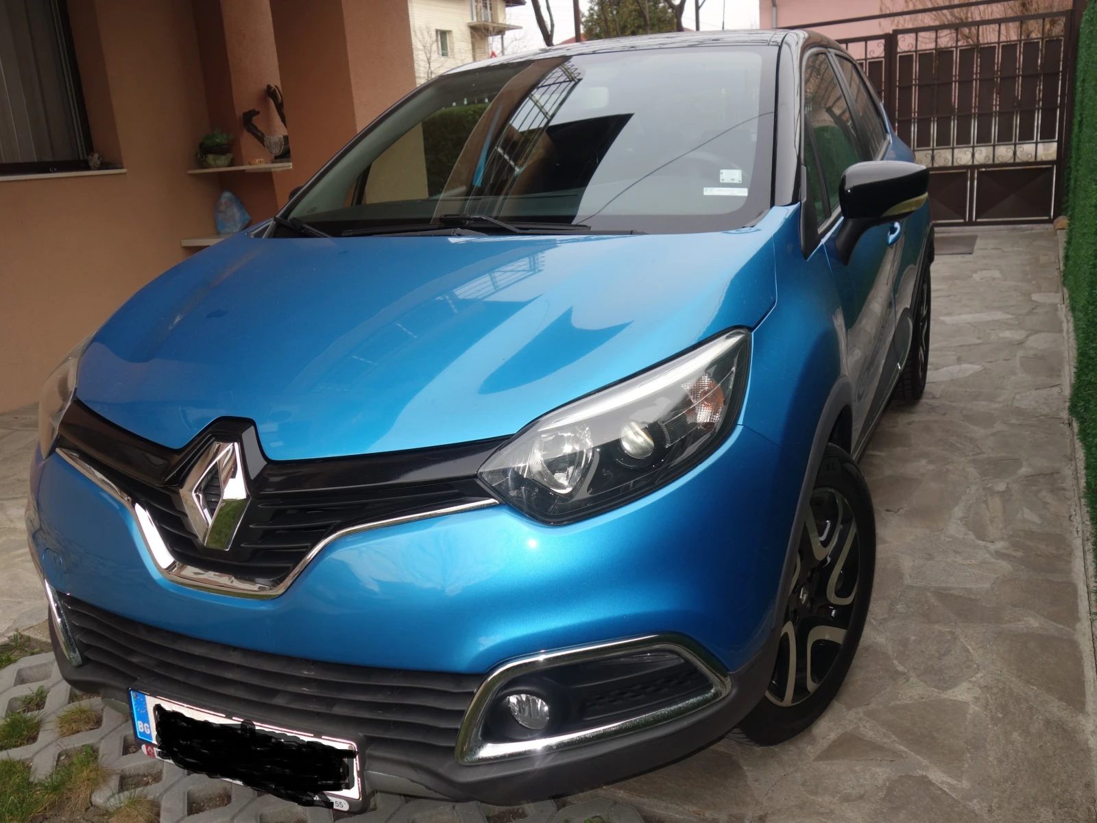 Renault Captur 1.2 TCe, снимка 6 - Автомобили и джипове - 53951835