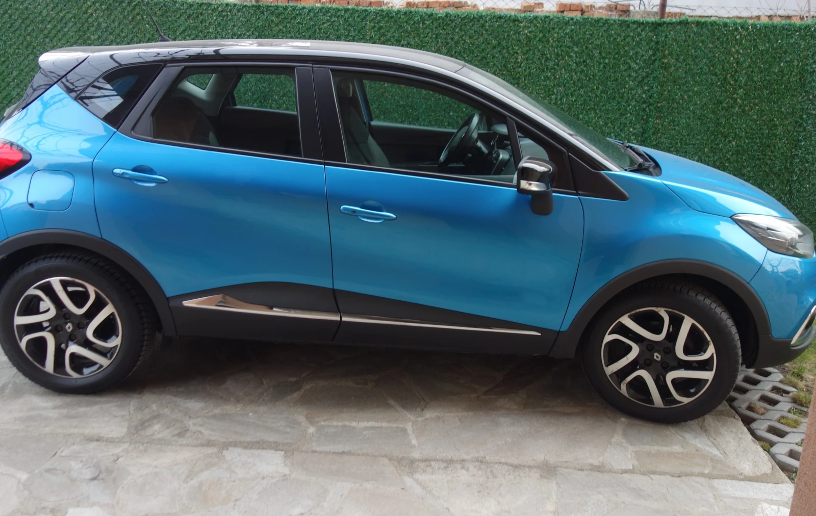 Renault Captur 1.2 TCe, снимка 7 - Автомобили и джипове - 53951835