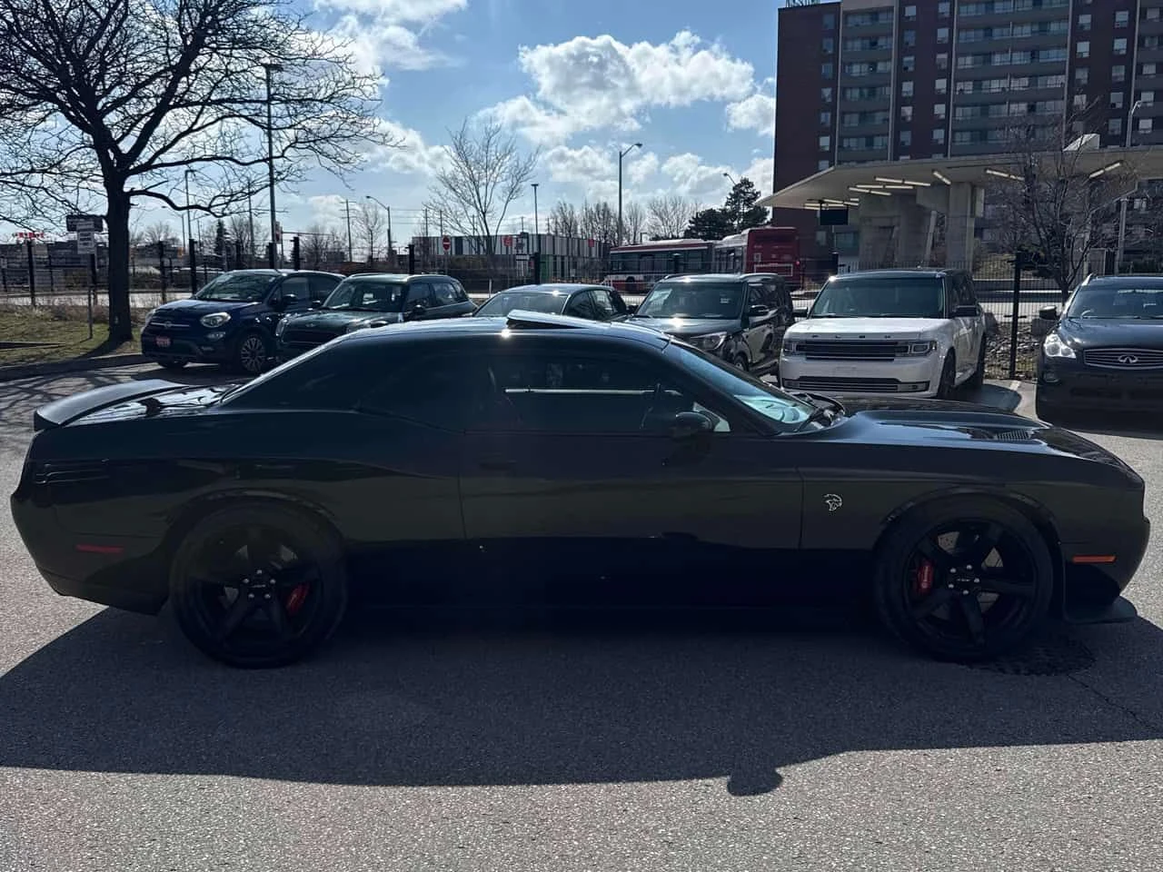 Dodge Challenger  SRT Hellcat / CARFAX /  CAMERA / 6.2 V8, снимка 3 - Автомобили и джипове - 54109502