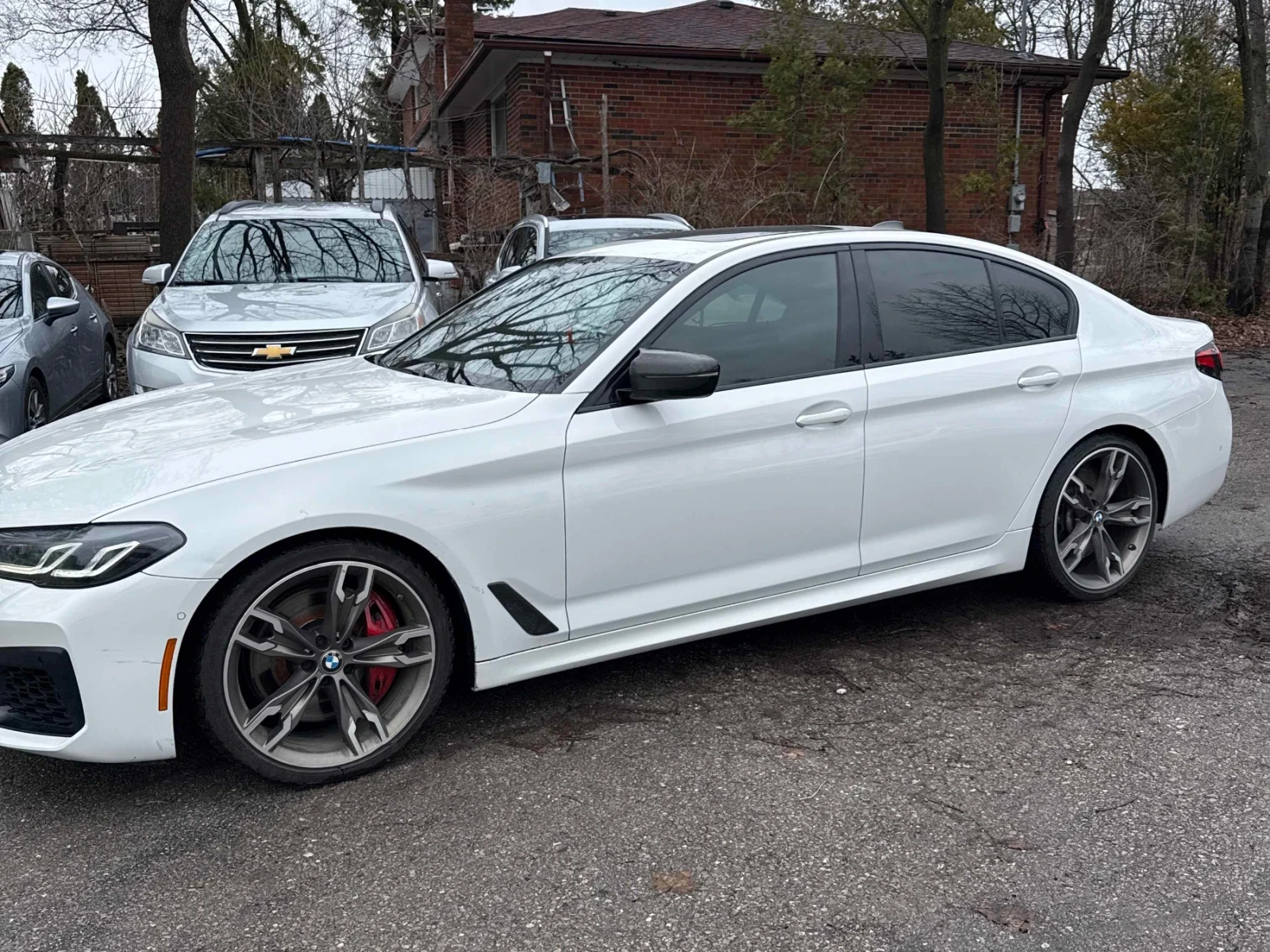 BMW 550 ПАНОРАМА * ПОДГРЕВ * HARMAN KARDON * 2 КЛЮЧА, снимка 4 - Автомобили и джипове - 54115880