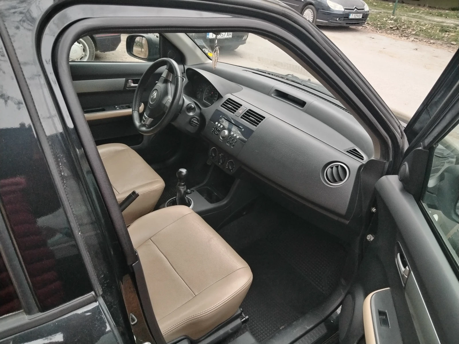 Suzuki Swift, снимка 2 - Автомобили и джипове - 54127070