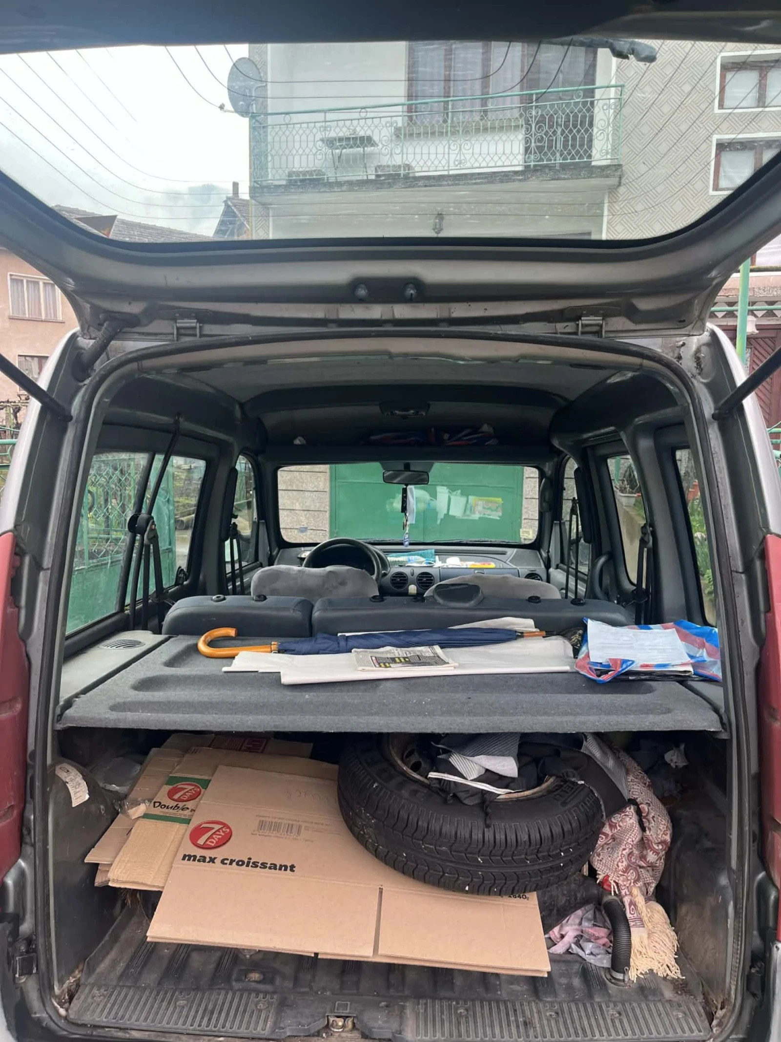 Renault Kangoo С метанова уредба, снимка 6 - Автомобили и джипове - 54234427