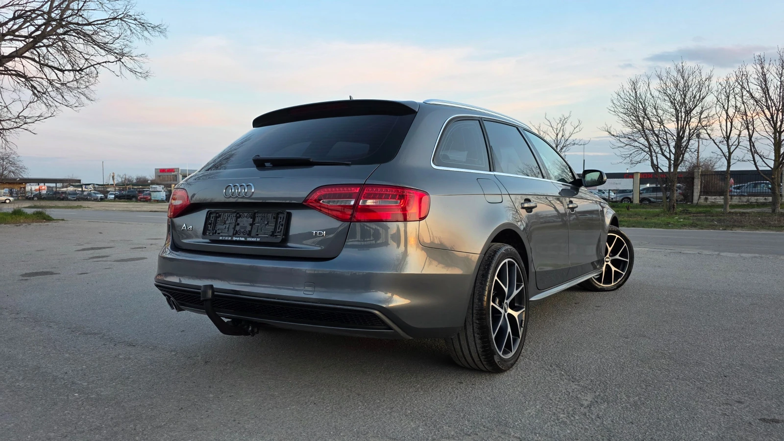 Audi A4 S-LINE/БРУТАЛНА, снимка 5 - Автомобили и джипове - 54392556