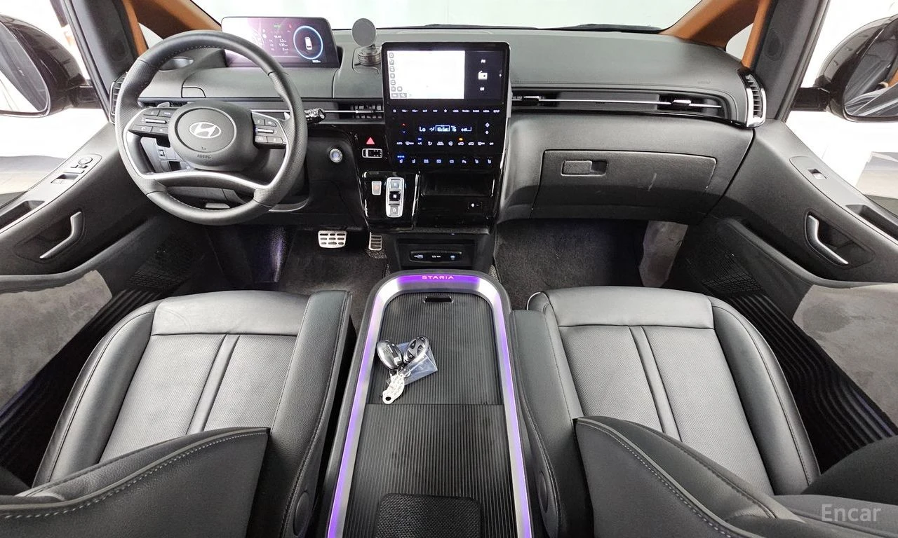 Hyundai Staria L 3.5 LOUNGE* 9 SEATER* MOBILITY* ПАНО* 360* ОБДУХ, снимка 6 - Автомобили и джипове - 54666321