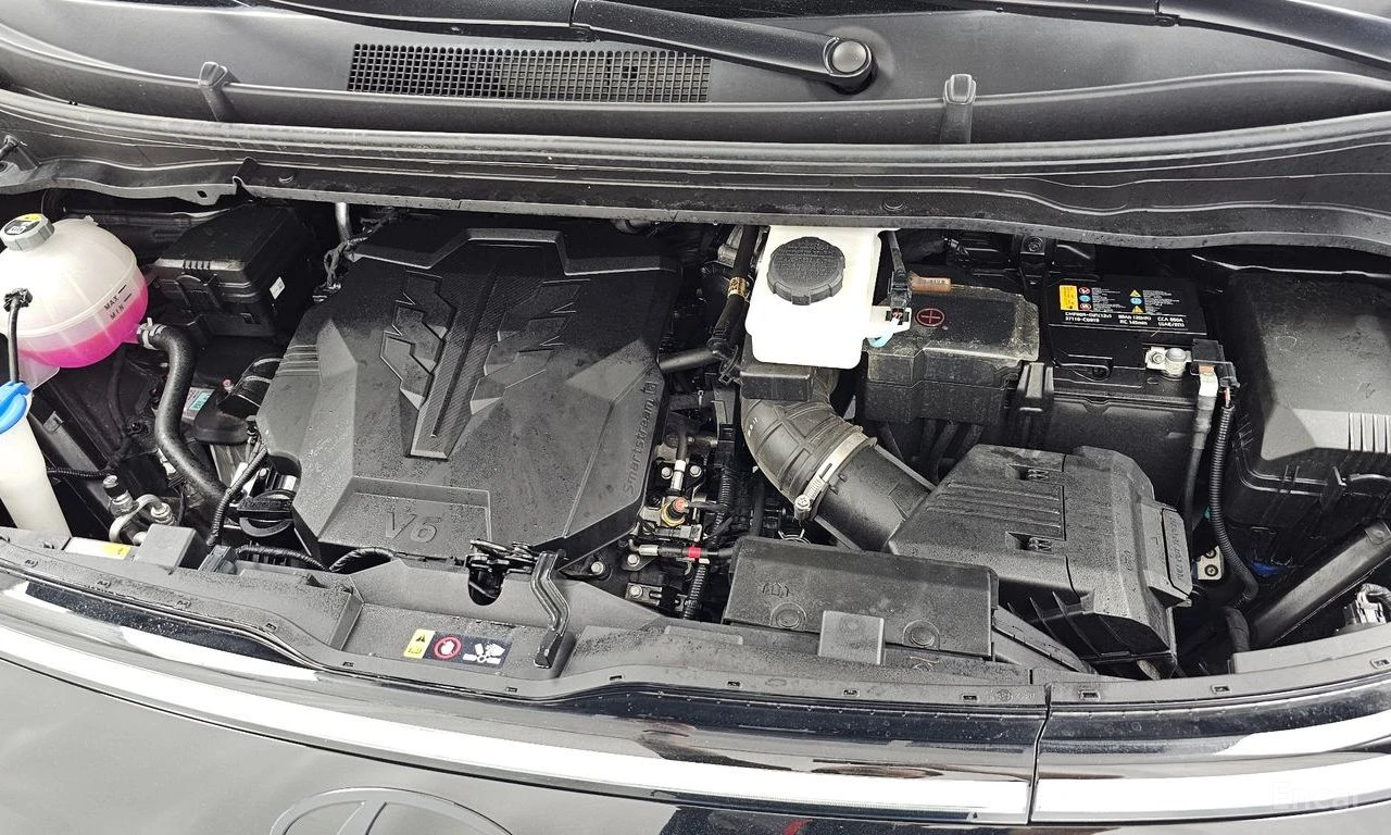 Hyundai Staria L 3.5 LOUNGE* 9 SEATER* MOBILITY* ПАНО* 360* ОБДУХ, снимка 5 - Автомобили и джипове - 54666321