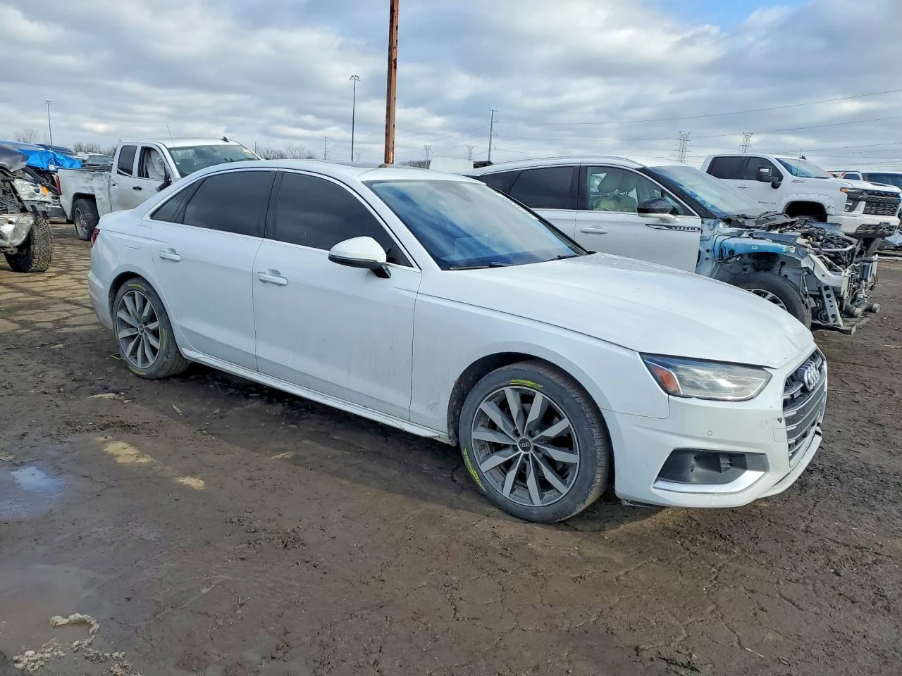 Audi A4 2.0l Premium 40, снимка 4 - Автомобили и джипове - 54743281