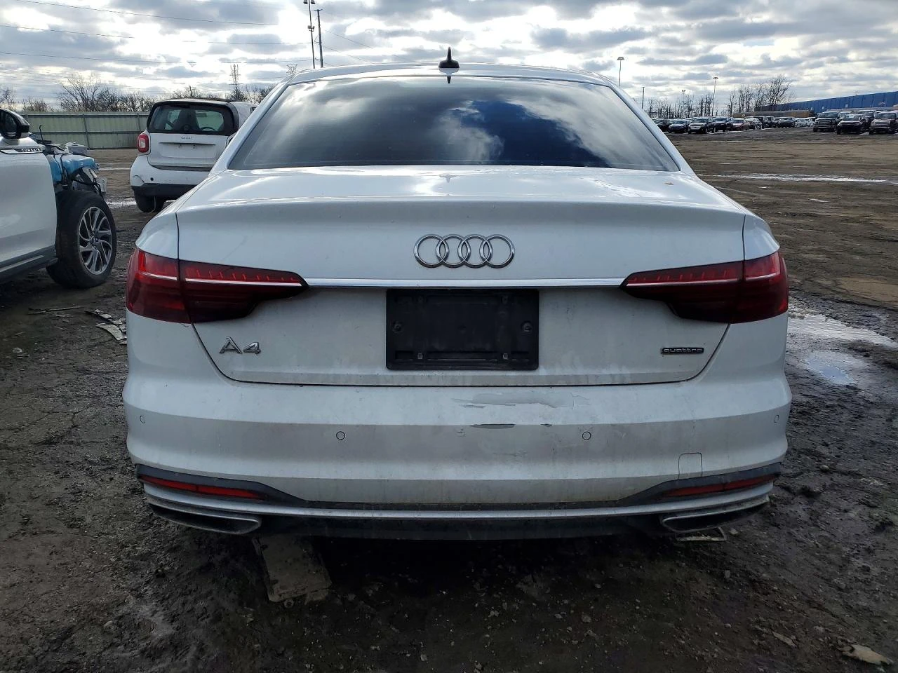 Audi A4 2.0l Premium 40, снимка 6 - Автомобили и джипове - 54743281
