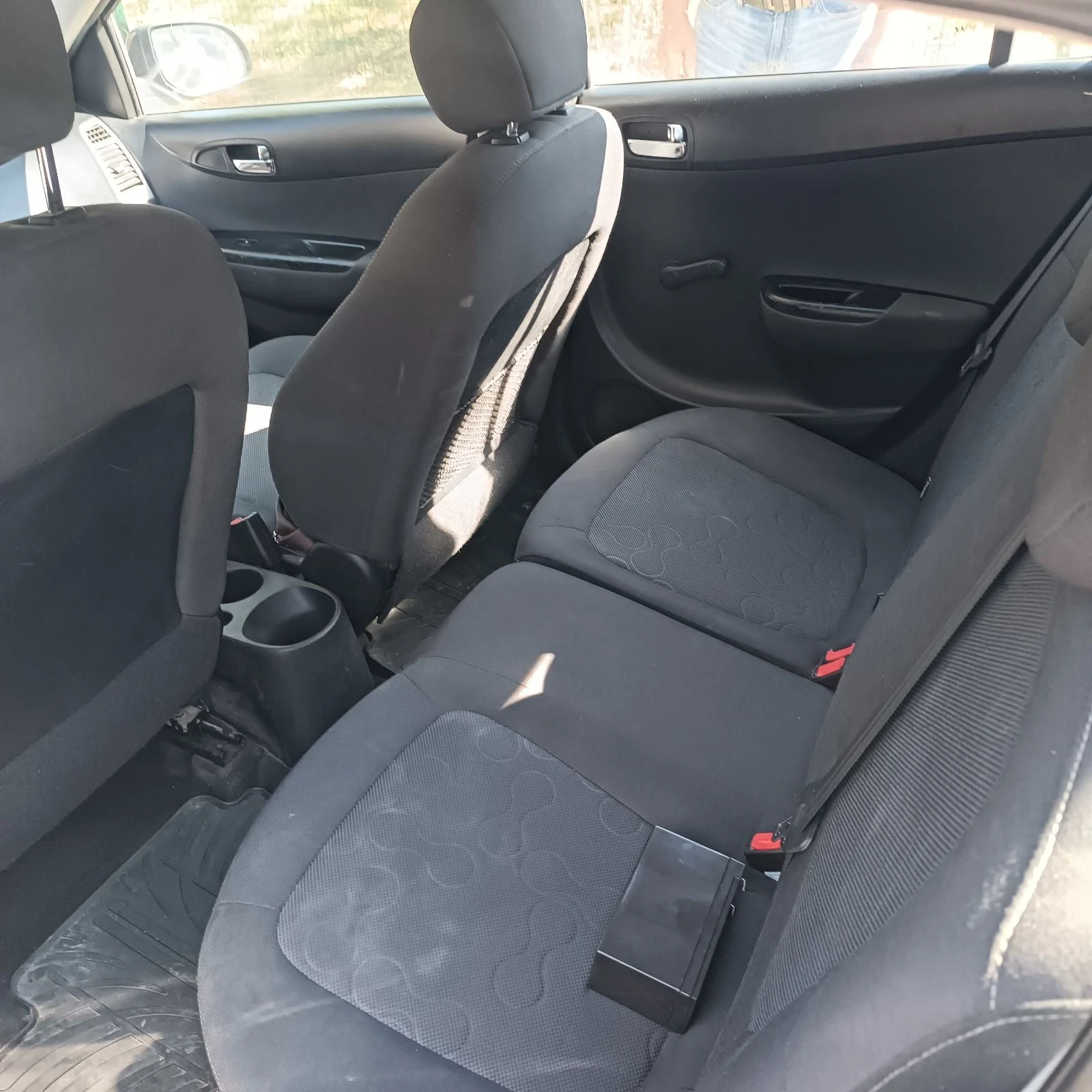 Hyundai I20 1.3 75к.с., снимка 7 - Автомобили и джипове - 54858485