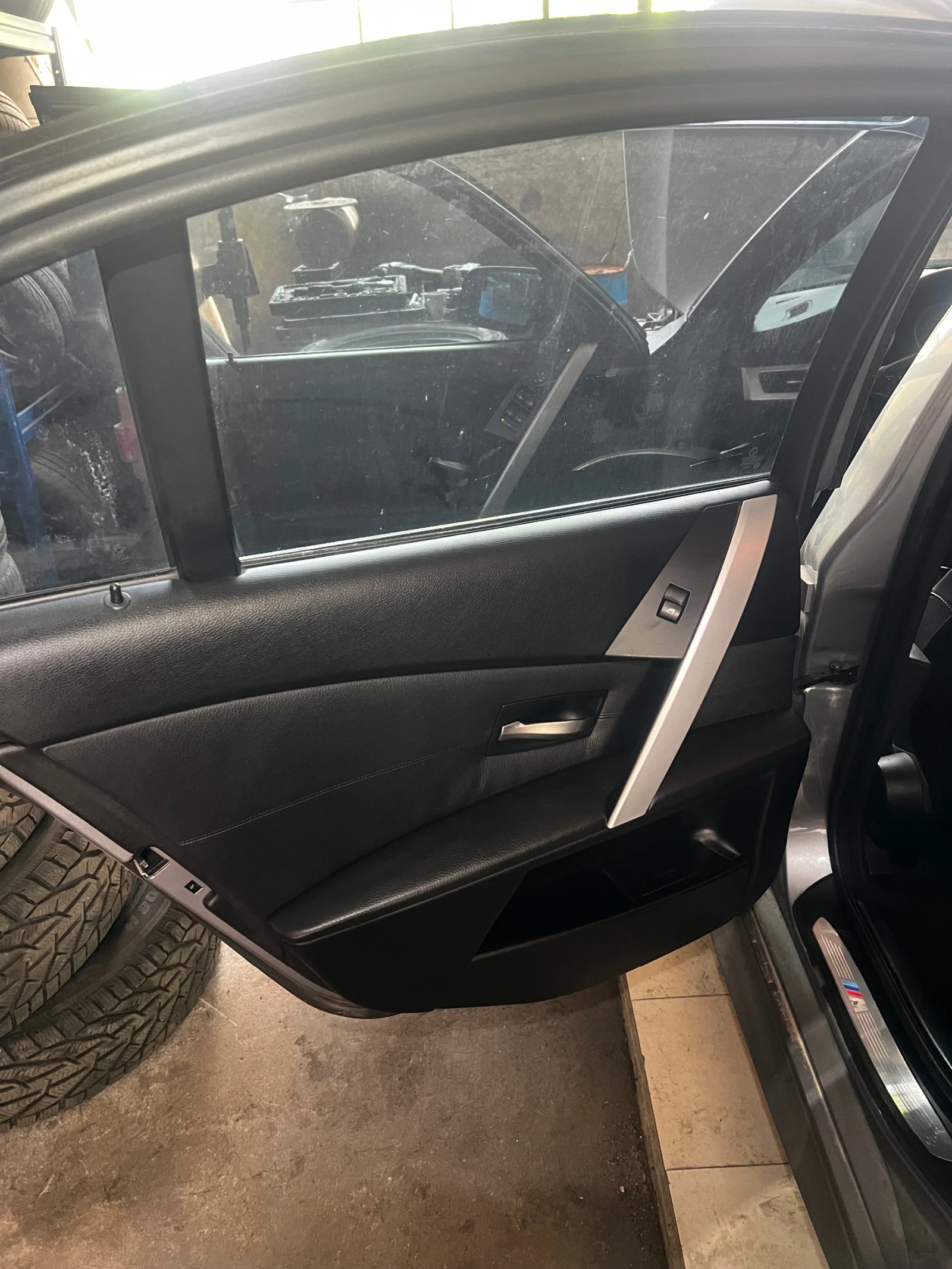 BMW 535, снимка 14 - Автомобили и джипове - 55083613