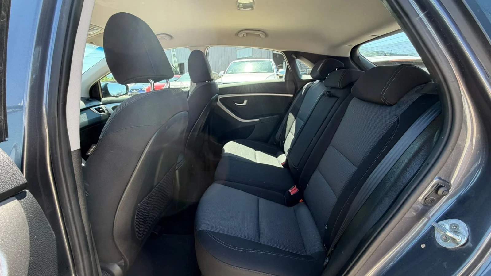 Hyundai I30 1.6crdi, euro 6, снимка 13 - Автомобили и джипове - 55274673