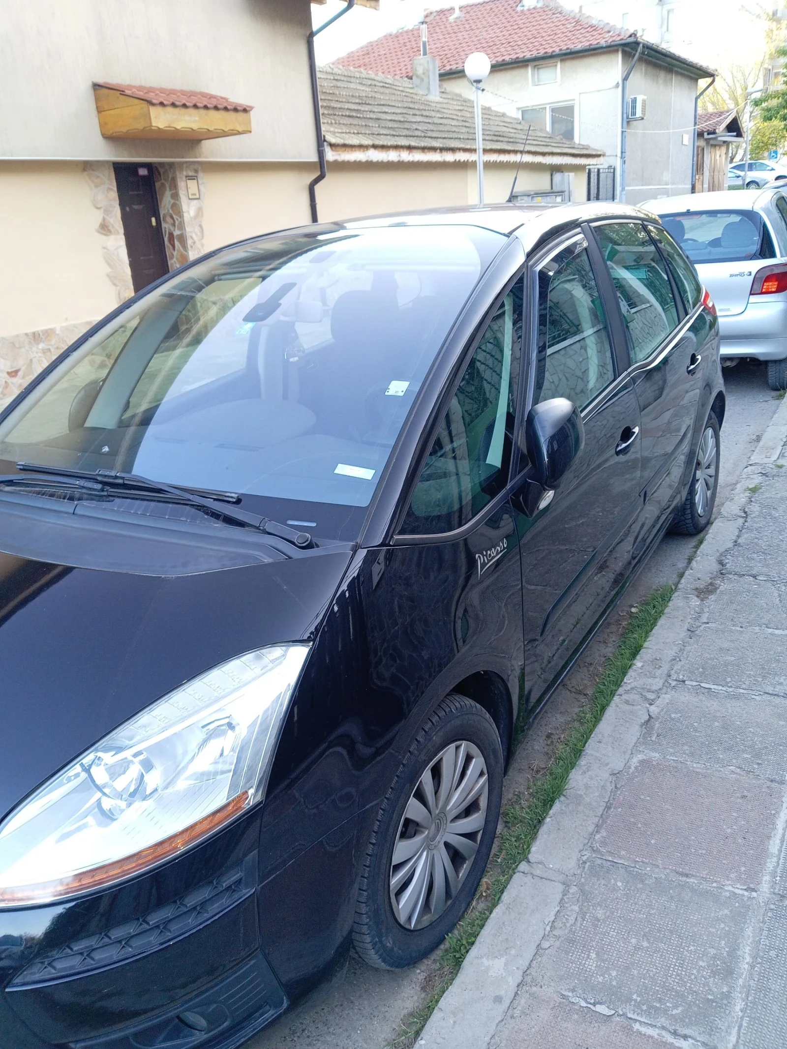 Citroen C4 Picasso, снимка 2 - Автомобили и джипове - 55424653