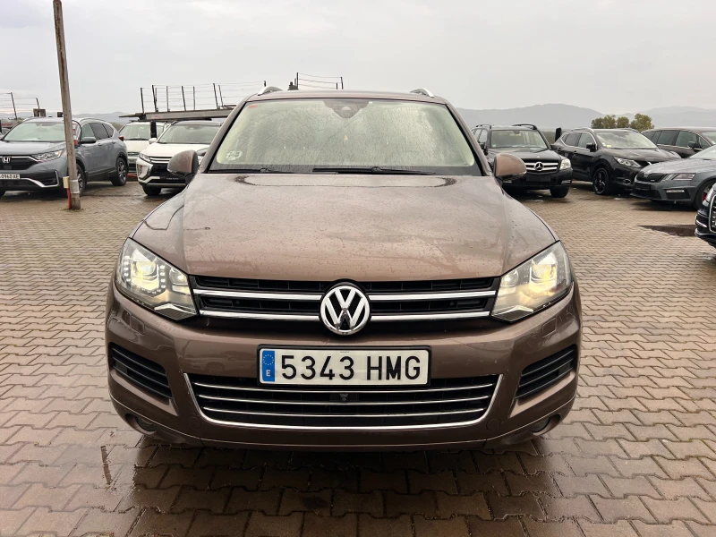 VW Touareg 3.0TDI 4X4 AVTOMAT/PANORAMA/NAVI/KOJA , снимка 3 - Автомобили и джипове - 47549349