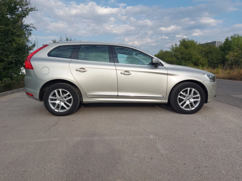 Volvo XC60 D5* 220 к.с.* AWD-4x4* 107 000 км.* АВТОМАТИК* , снимка 3 - Автомобили и джипове - 52421024