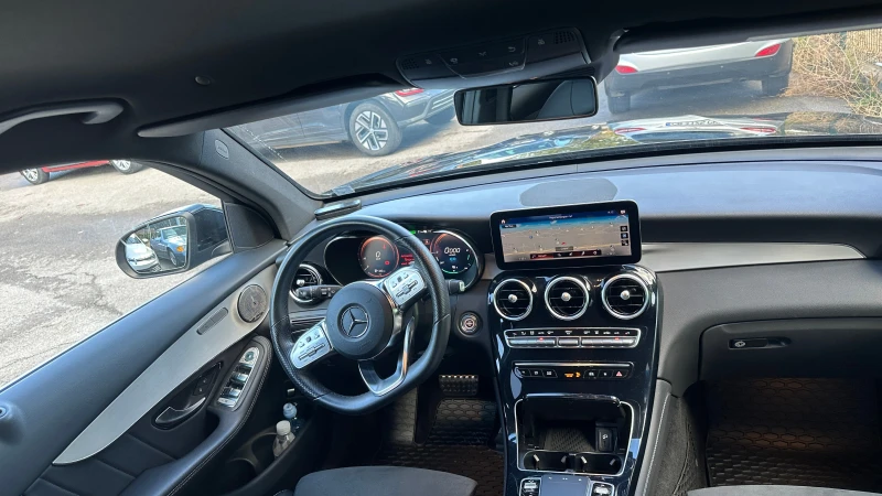 Mercedes-Benz GLC 300 e 4 Matic , снимка 12 - Автомобили и джипове - 52170756