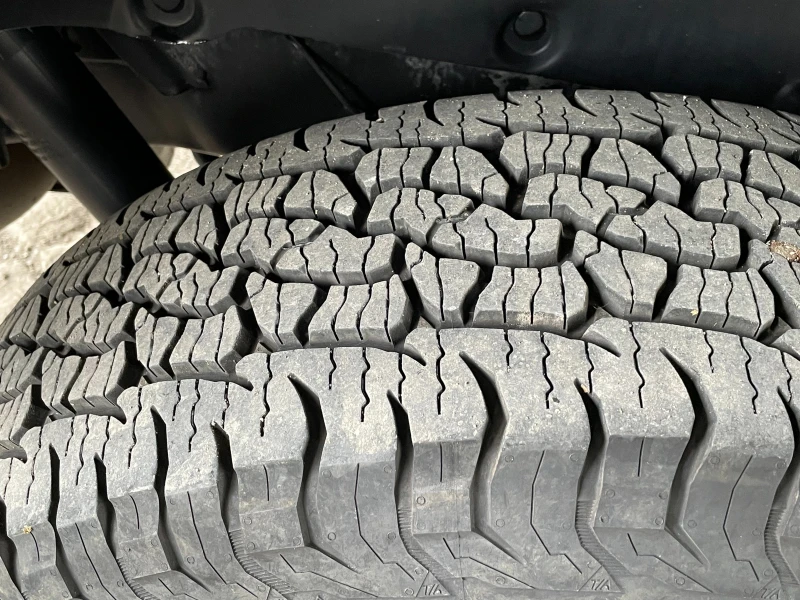 Jeep Wrangler UNLIMITED/SPORT/2.0I/TURBO, снимка 17 - Автомобили и джипове - 52646384