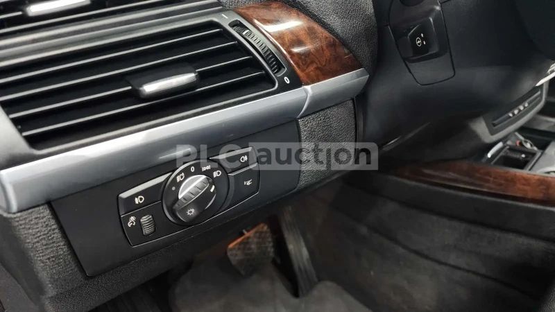 BMW X5, снимка 13 - Автомобили и джипове - 52320927