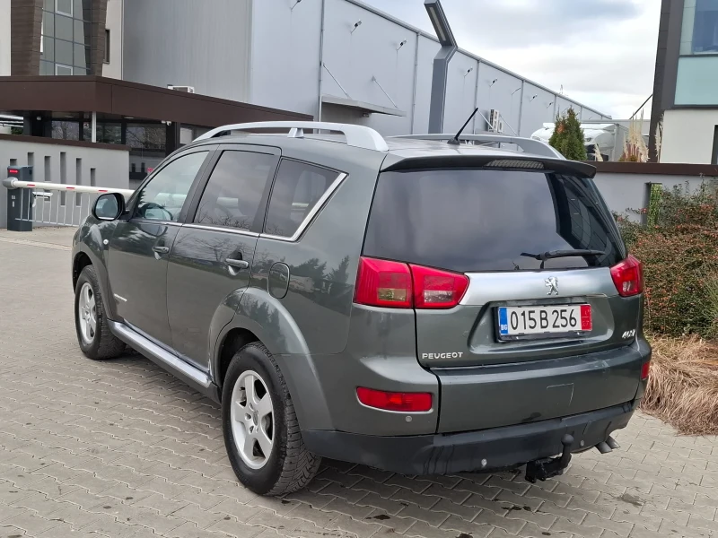 Peugeot 4007 2.2HDI* (156кс)* КОЖА* XENON* * HOB BHOC* * , снимка 13 - Автомобили и джипове - 52697781