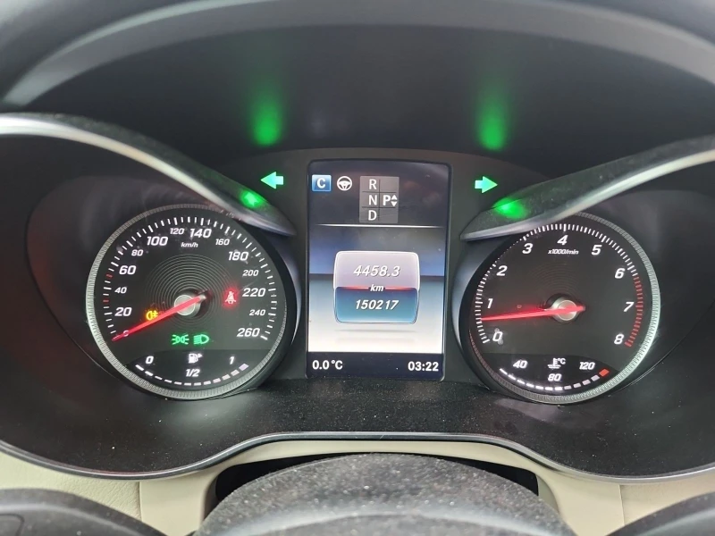 Mercedes-Benz GLC 300 С РЕГИСТРАЦИЯ & АВТО КРЕДИТ, снимка 10 - Автомобили и джипове - 53385512