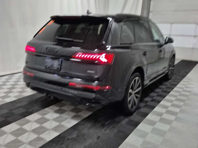 Audi Q7 * KOMFORT * CARFAX * БЕЗ ПЪРВОНАЧАЛНА ВНОСКА, снимка 3 - Автомобили и джипове - 53523787
