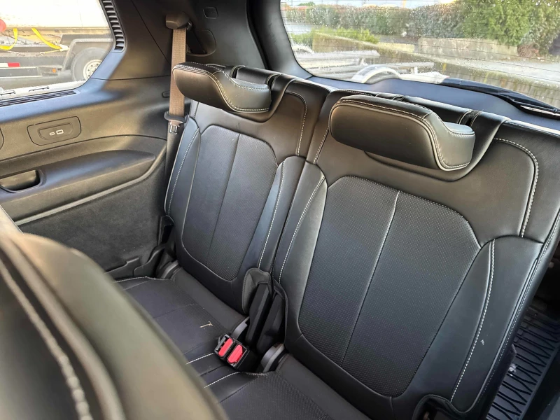 Jeep Grand cherokee L OVERLAND * CARFAX* , снимка 10 - Автомобили и джипове - 53562672