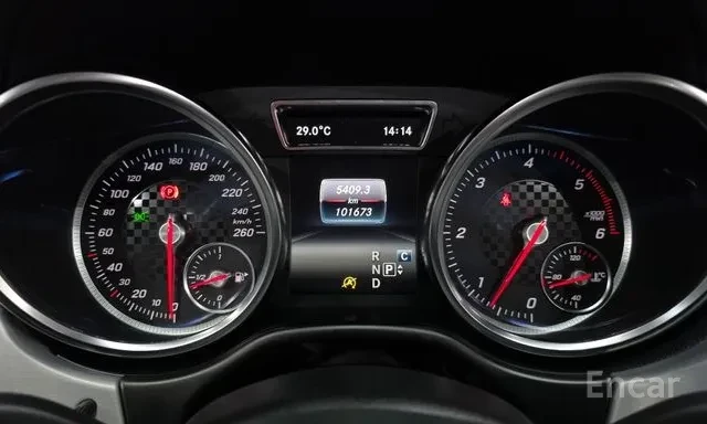Mercedes-Benz GLE 350 D * COUPE * AMG * ПАНОРАМА * H/K * 360 КАМЕРА * , снимка 7 - Автомобили и джипове - 56153630