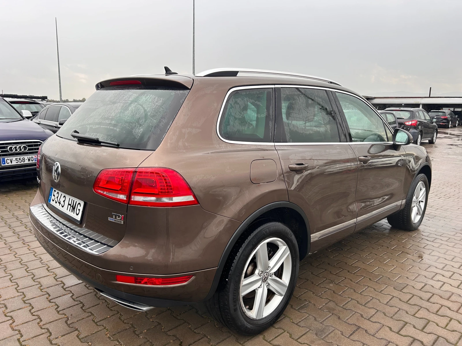 VW Touareg 3.0TDI 4X4 AVTOMAT/PANORAMA/NAVI/KOJA  - изображение 6