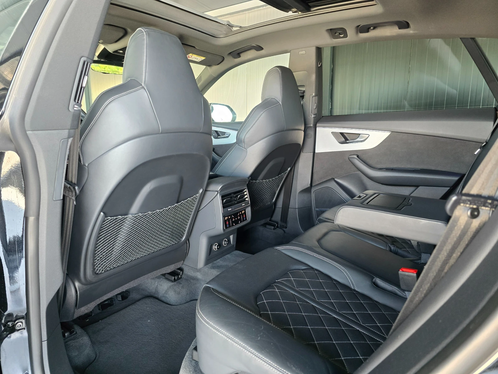 Audi SQ8 * RS interior* SQ8* Pano* B & O* 360* 22 inch*  | Mobile.bg   11