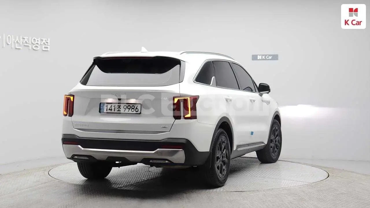 Kia Sorento 1.6 HEV, снимка 2 - Автомобили и джипове - 53737395