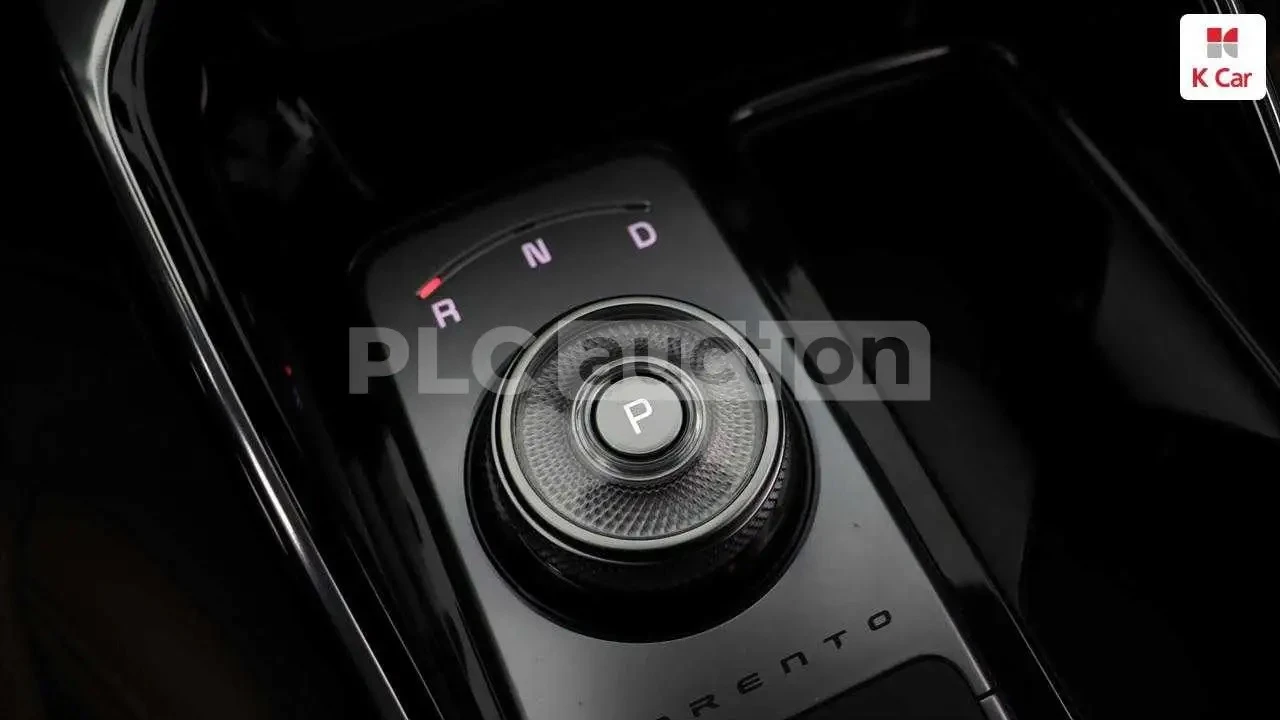 Kia Sorento 1.6 HEV, снимка 14 - Автомобили и джипове - 53737395