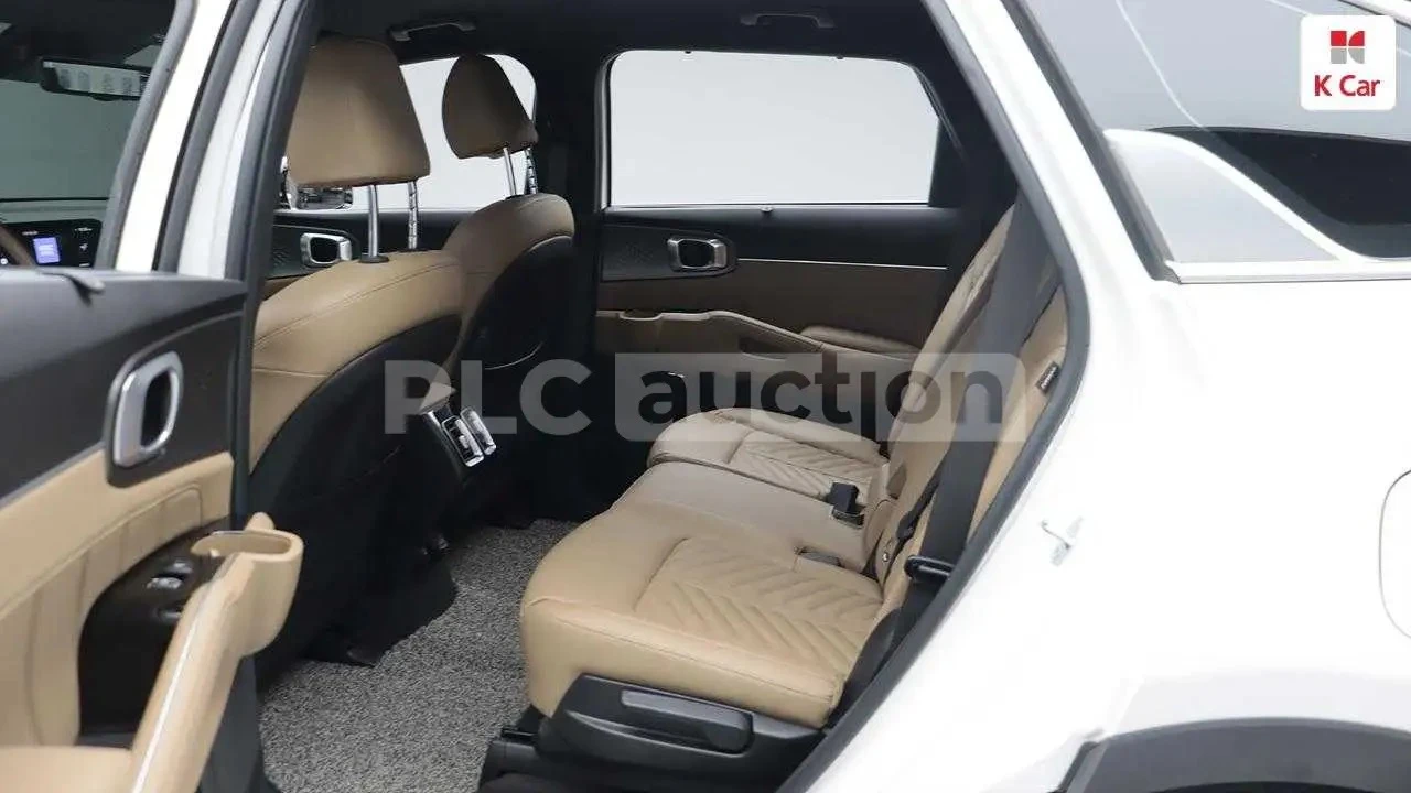 Kia Sorento 1.6 HEV, снимка 6 - Автомобили и джипове - 53737395