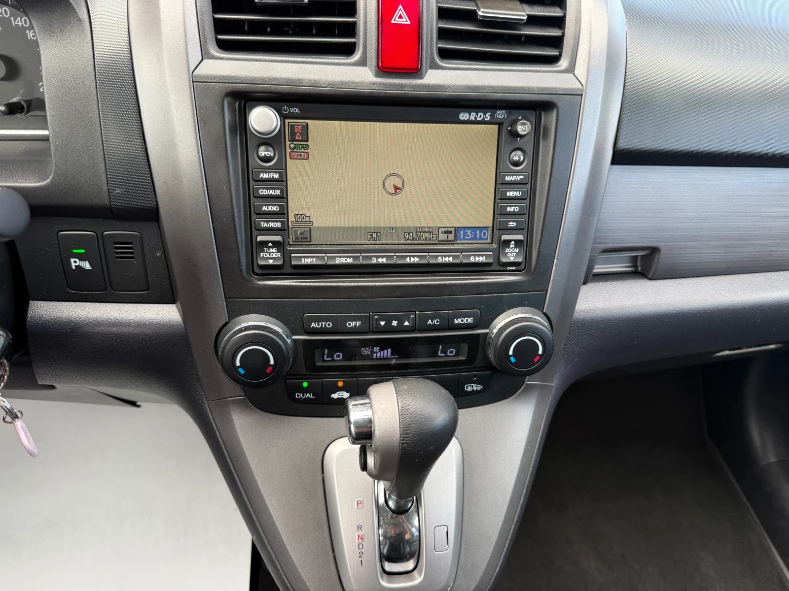 Honda Cr-v 2.0 БЕНЗИН/ГАЗ! РЕАЛНИ КИЛОМЕТРИ!, снимка 9 - Автомобили и джипове - 54929955