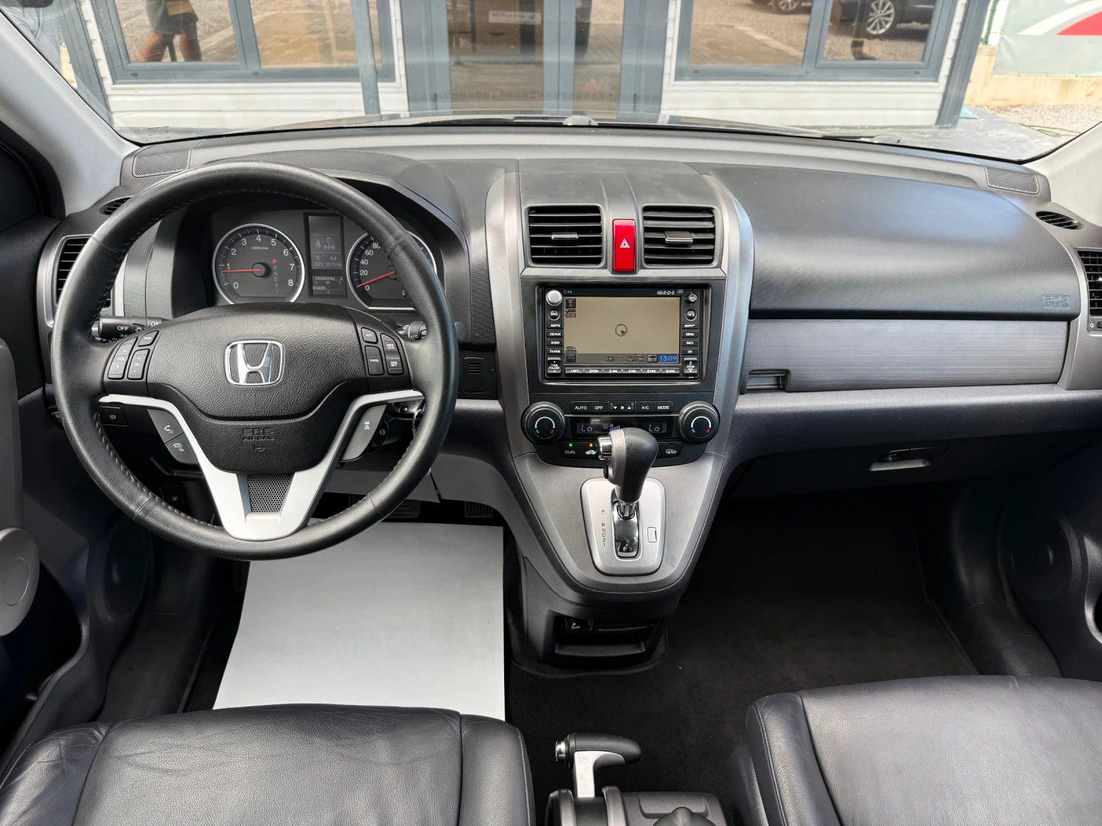 Honda Cr-v 2.0 БЕНЗИН/ГАЗ! РЕАЛНИ КИЛОМЕТРИ!, снимка 7 - Автомобили и джипове - 54929955