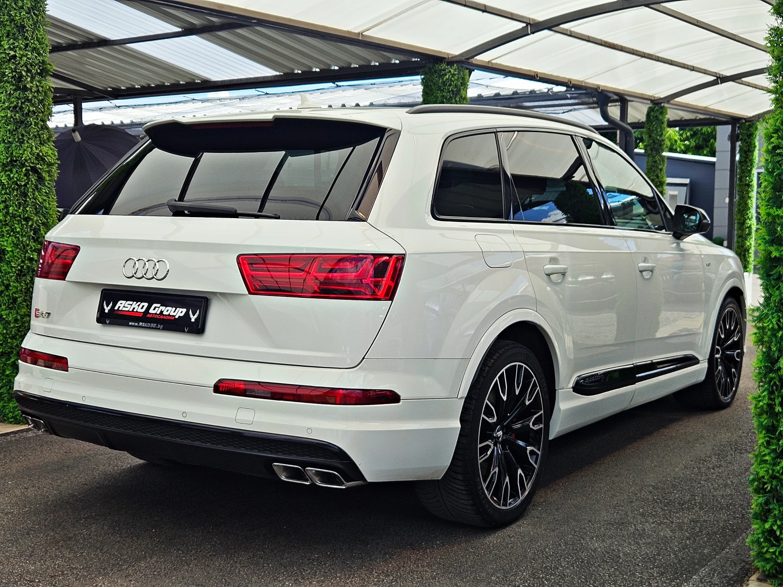 Audi SQ7 MATRIX/S-LINE/DISTR/HUD/AMBI/PANO/ПОДГРЕВ/ПАМЕТ/LI, снимка 5 - Автомобили и джипове - 54997915