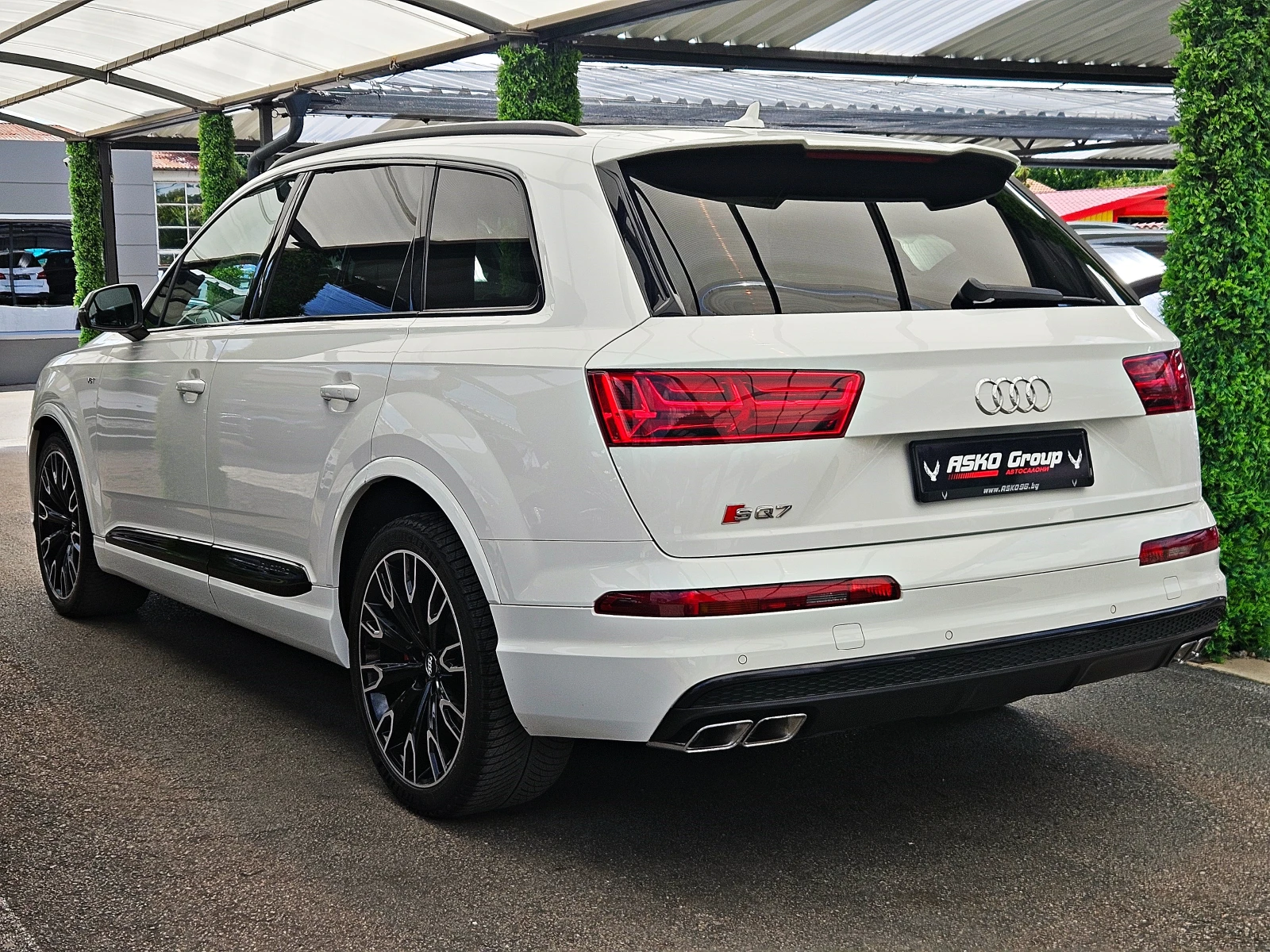 Audi SQ7 MATRIX/S-LINE/DISTR/HUD/AMBI/PANO/ПОДГРЕВ/ПАМЕТ/LI, снимка 7 - Автомобили и джипове - 54997915