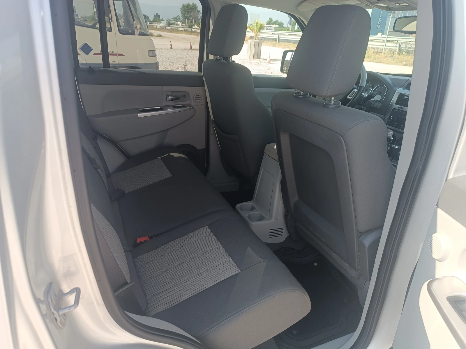 Jeep Cherokee 2.8 CRD 4X4, снимка 7 - Автомобили и джипове - 55349258