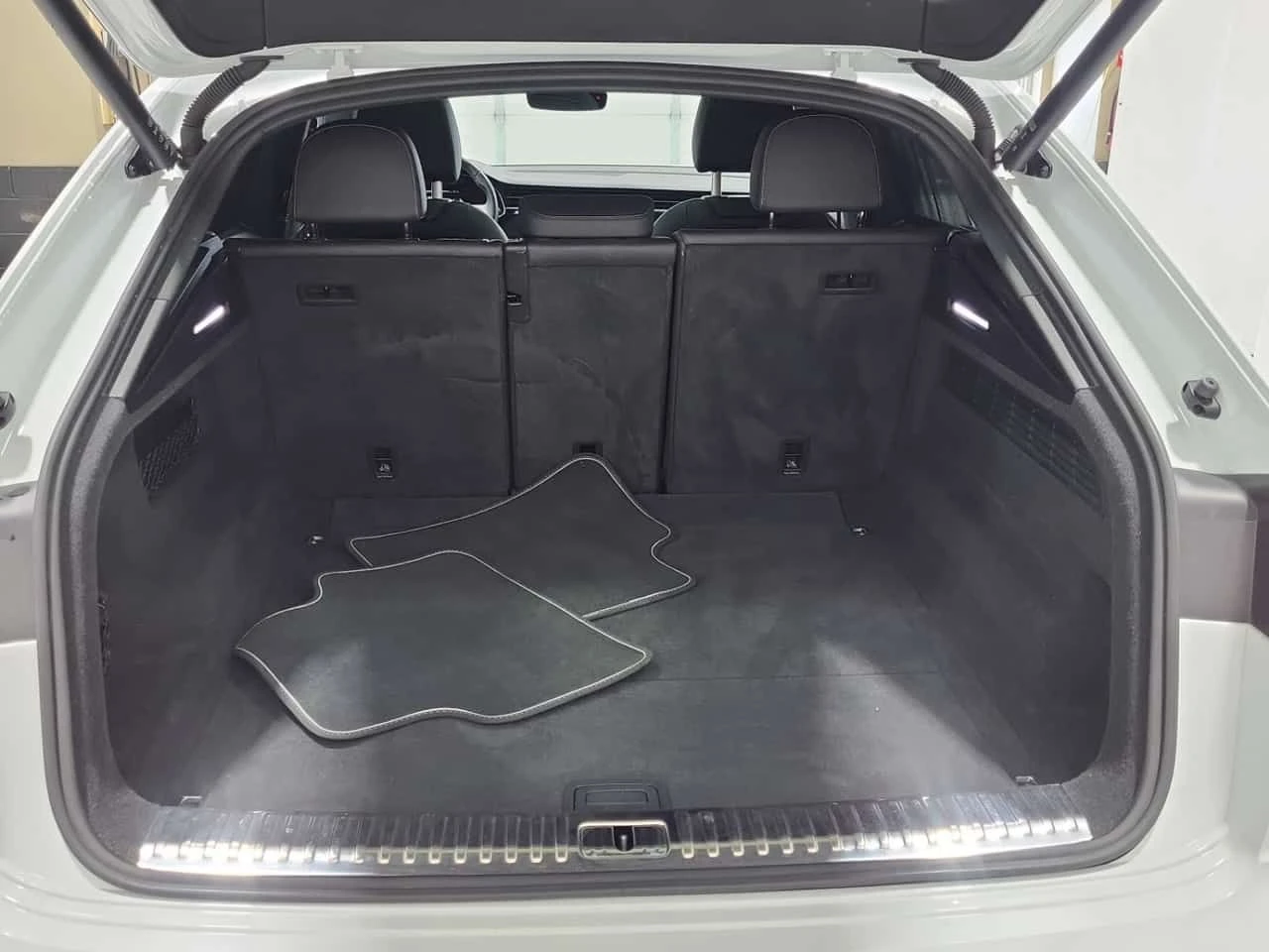 Audi Q8 PROGRESSIV | CARFAX | ���������� ��� ������������  | Mobile.bg � ����������� 15