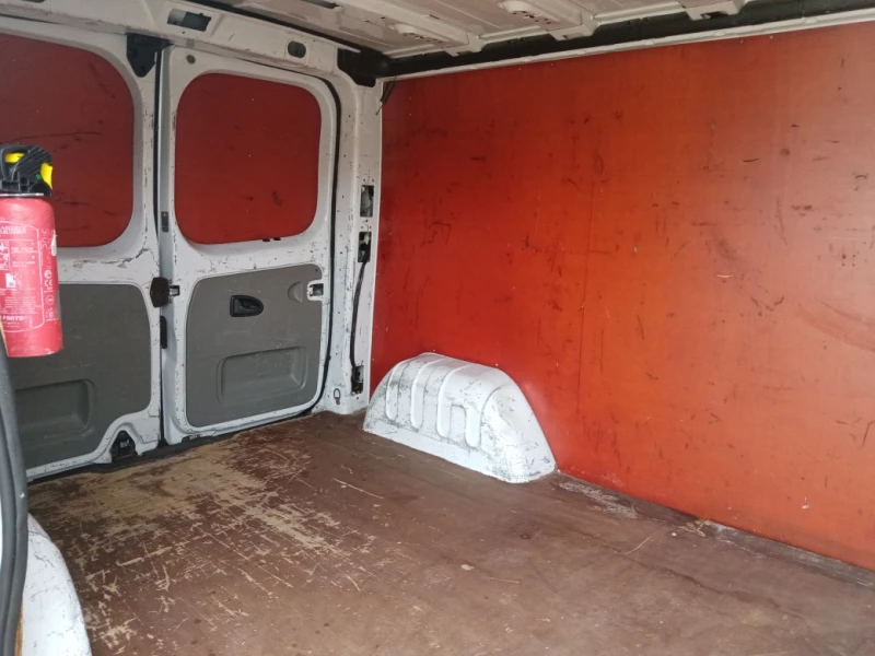 Renault Trafic 1.9 TDI 101kc., снимка 16 - Бусове и автобуси - 52099991