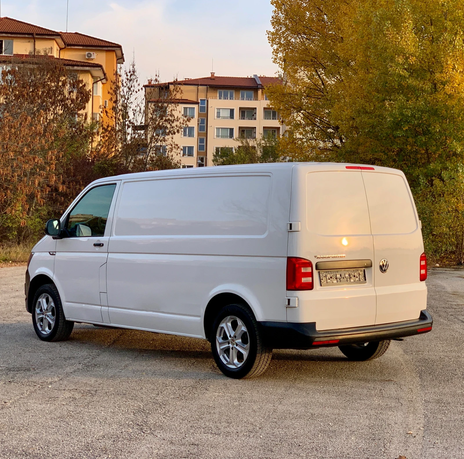 VW Transporter 2019г* EU6* MAXXII БАЗА* ДВОЕН КЛИМАТИК* 17 ДЖАНТА - изображение 4