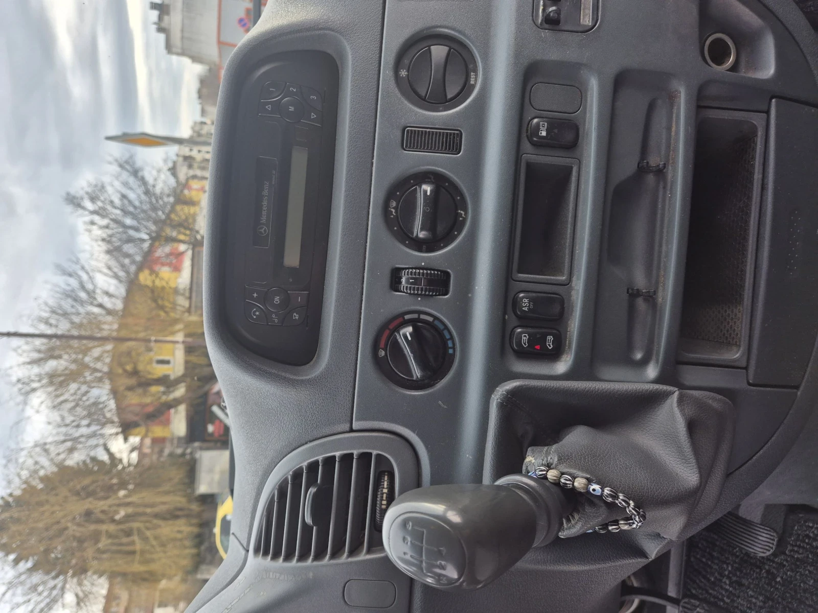 Mercedes-Benz Sprinter 211 - изображение 2