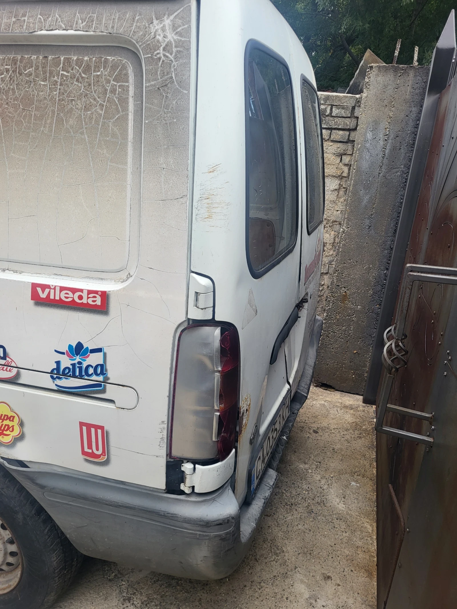Nissan Vanette, снимка 2 - Бусове и автобуси - 56447583