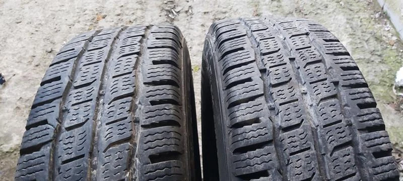 Гуми Зимни 195/75R16, снимка 3 - Гуми и джанти - 35606840