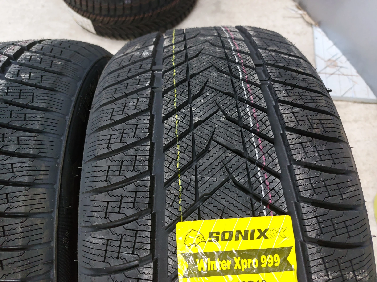  275/40R19 | Mobile.bg   4