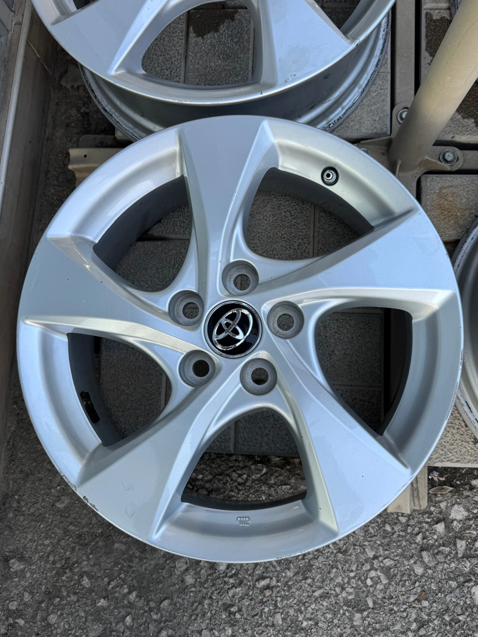 Джанти за Toyota, снимка 3 - Гуми и джанти - 53737773