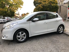 Peugeot 208 1.2  * ALLURE* бяла перла* Климатроник* , снимка 5